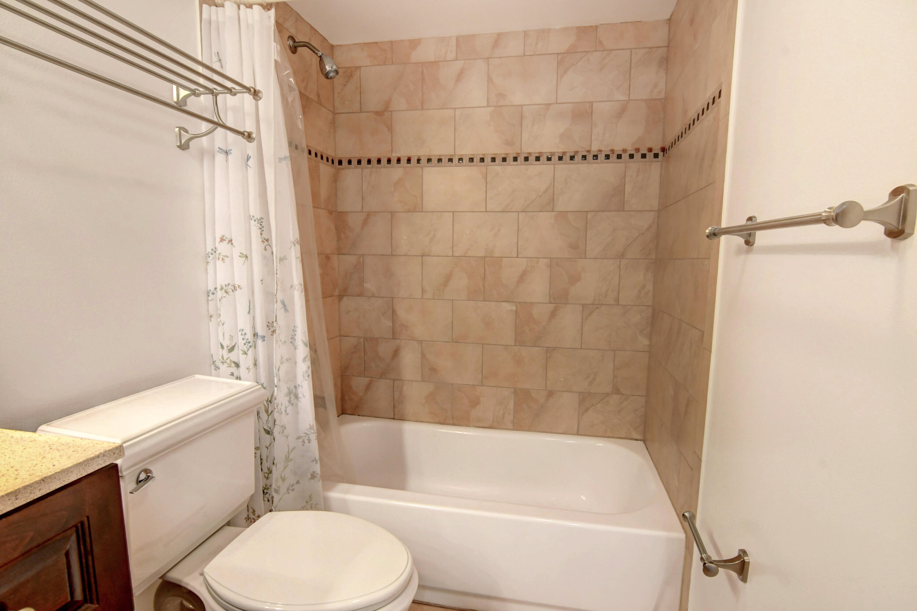 2141 Woolbright Road, Unit L101 Boynton Beach, FL 33426 - Photo 33 of 46 33_dsc_0220_1_2_3_4