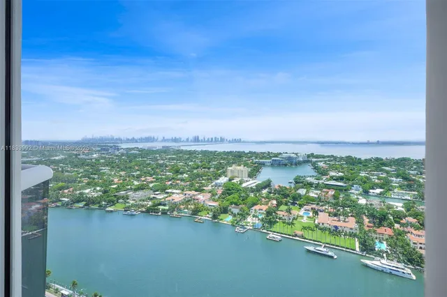 $5,500 | 4779 Collins Avenue, Unit 3406, Miami Beach, FL 33140