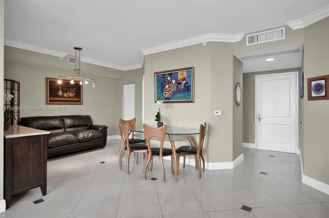 $5,500 | 4779 Collins Avenue, Unit 3406, Miami Beach, FL 33140