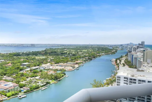 $5,500 | 4779 Collins Avenue, Unit 3406, Miami Beach, FL 33140