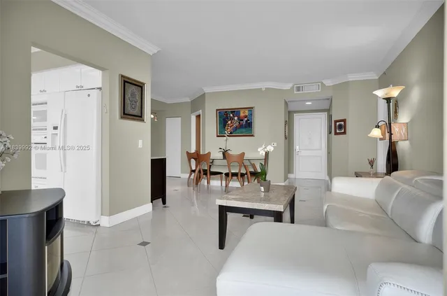 $5,500 | 4779 Collins Avenue, Unit 3406, Miami Beach, FL 33140