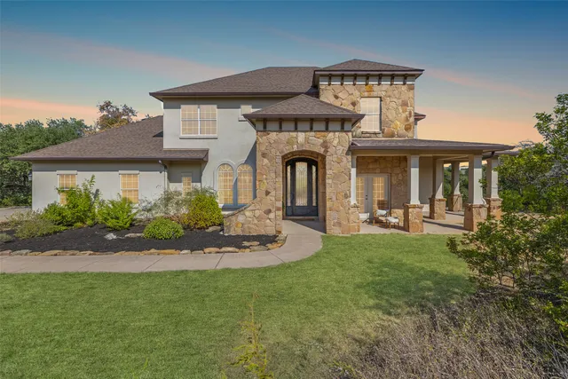 $929,000 | 19200 White Horse Cove, Spicewood, TX 78669