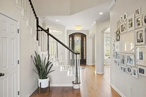 $899,000 | 19200 White Horse Cove, Spicewood, TX 78669