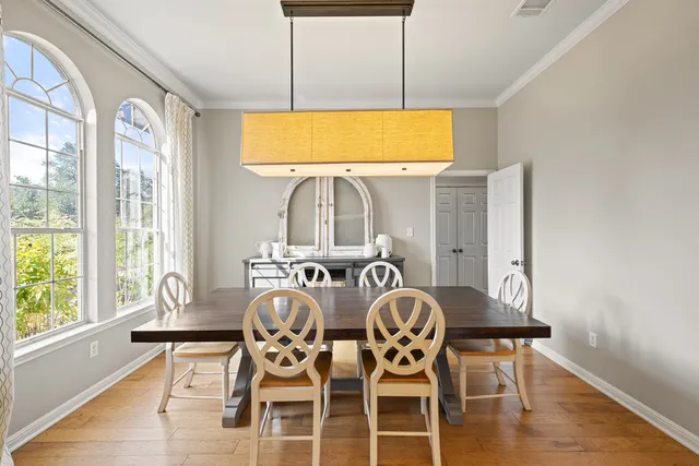 $929,000 | 19200 White Horse Cove, Spicewood, TX 78669