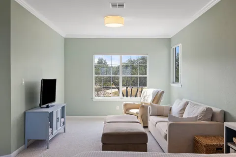 $899,000 | 19200 White Horse Cove, Spicewood, TX 78669