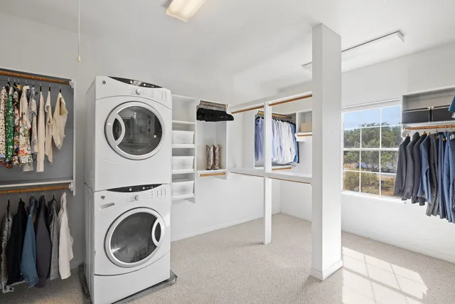 $929,000 | 19200 White Horse Cove, Spicewood, TX 78669