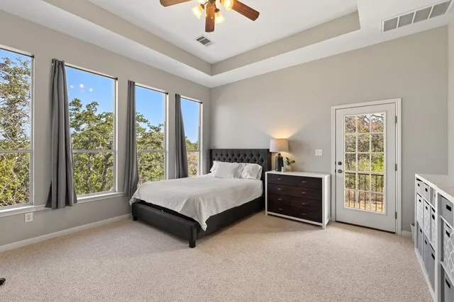 $929,000 | 19200 White Horse Cove, Spicewood, TX 78669