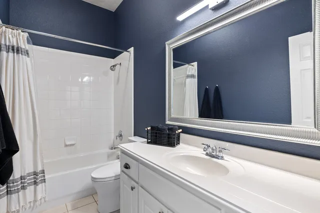 $929,000 | 19200 White Horse Cove, Spicewood, TX 78669