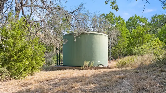 $929,000 | 19200 White Horse Cove, Spicewood, TX 78669