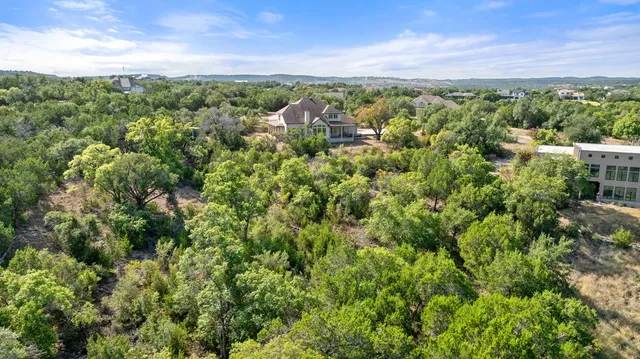 $929,000 | 19200 White Horse Cove, Spicewood, TX 78669