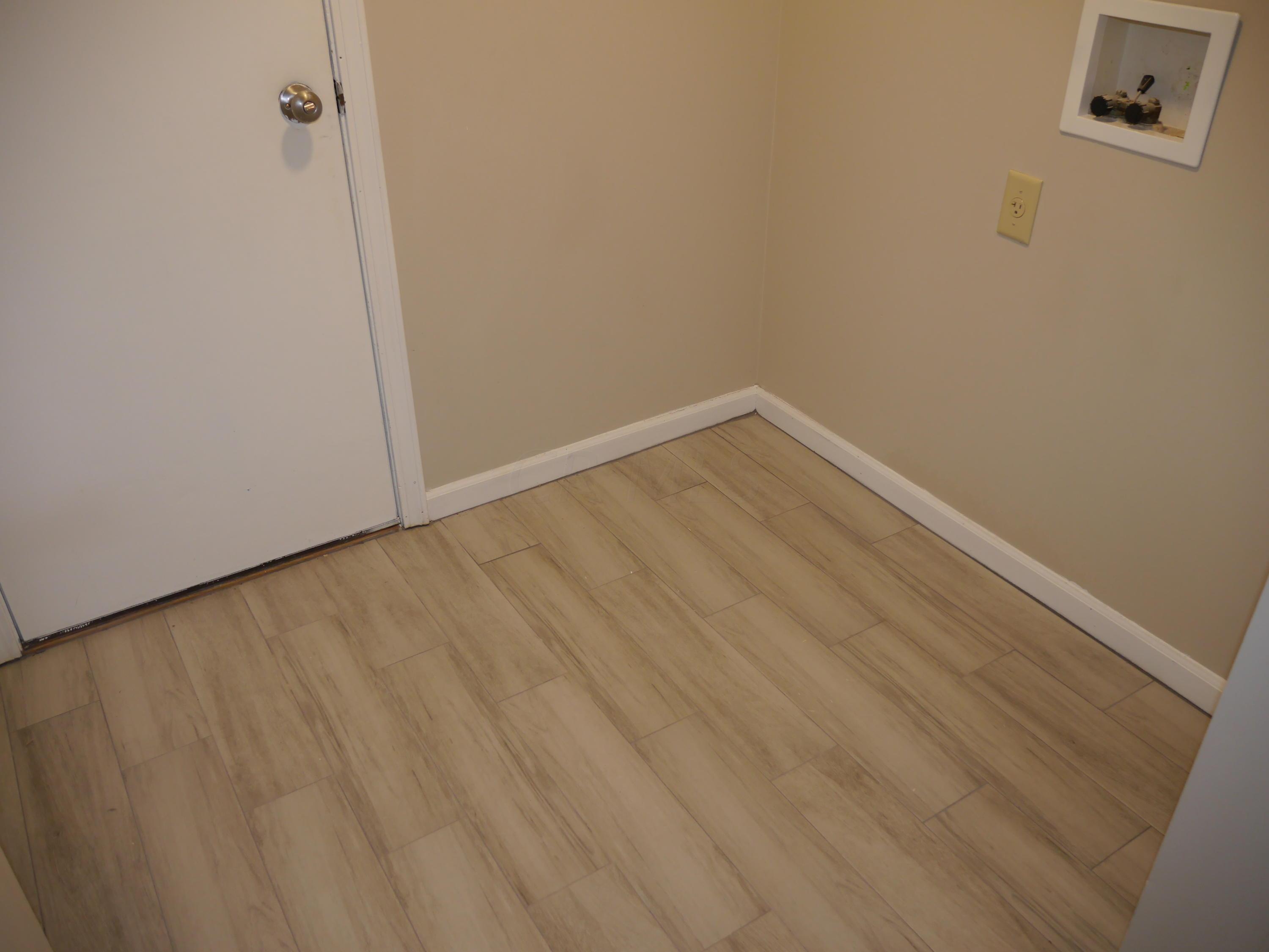 416 Barrington Ridge Pataskala, OH 43062 - Photo 4 of 37 Gallery Image 4