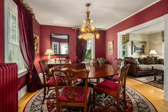 $1,750,000 | 205 Whipple Road, Kittery, ME 03904