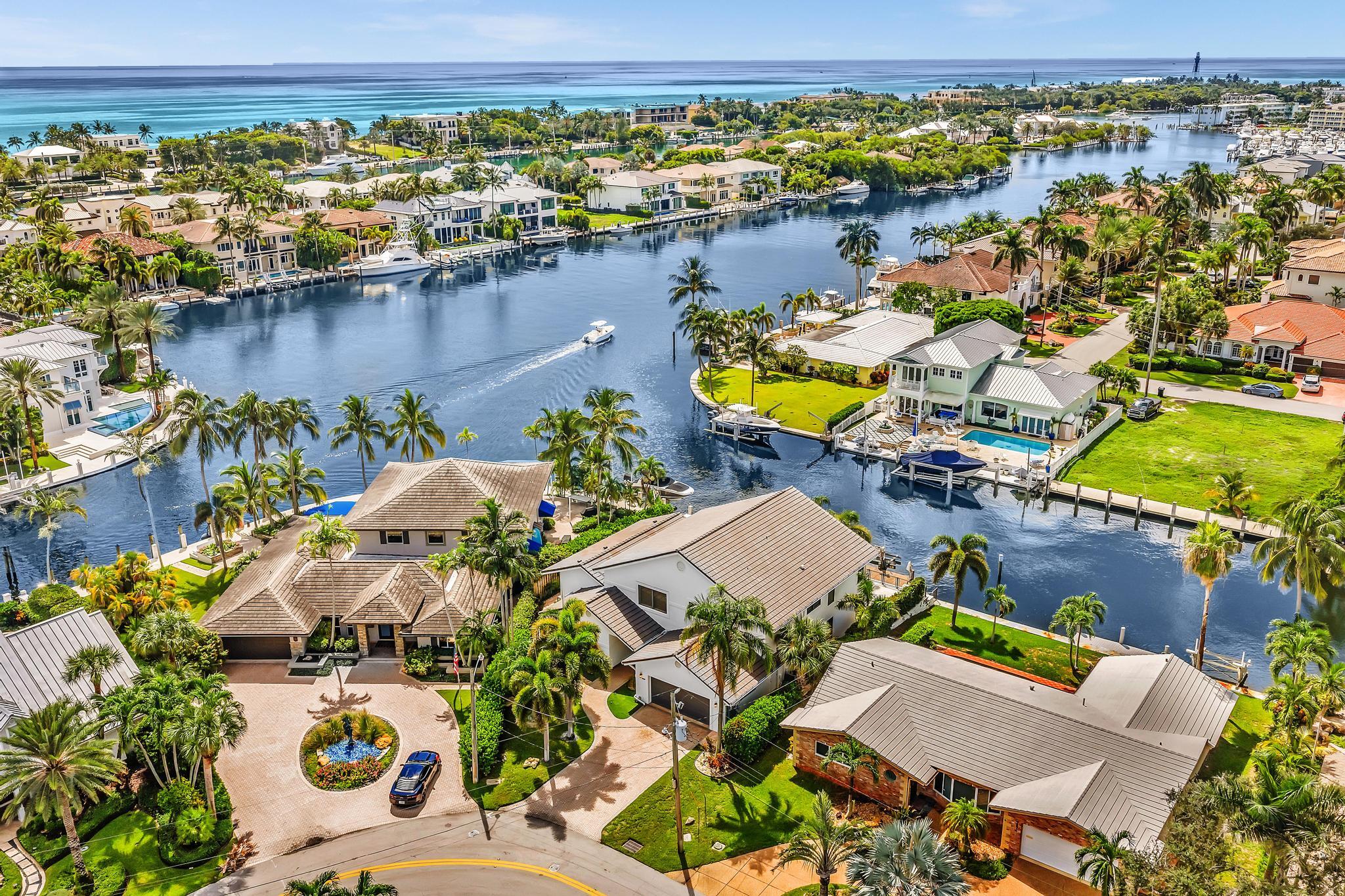 2888 Northeast 33rd Street Lighthouse Point, FL 33064 - Photo 125 of 129 DJI_20250911113359_0134_D