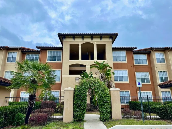 $1,400 | 5578 Metrowest Boulevard, Unit 1302, Orlando, FL 32811