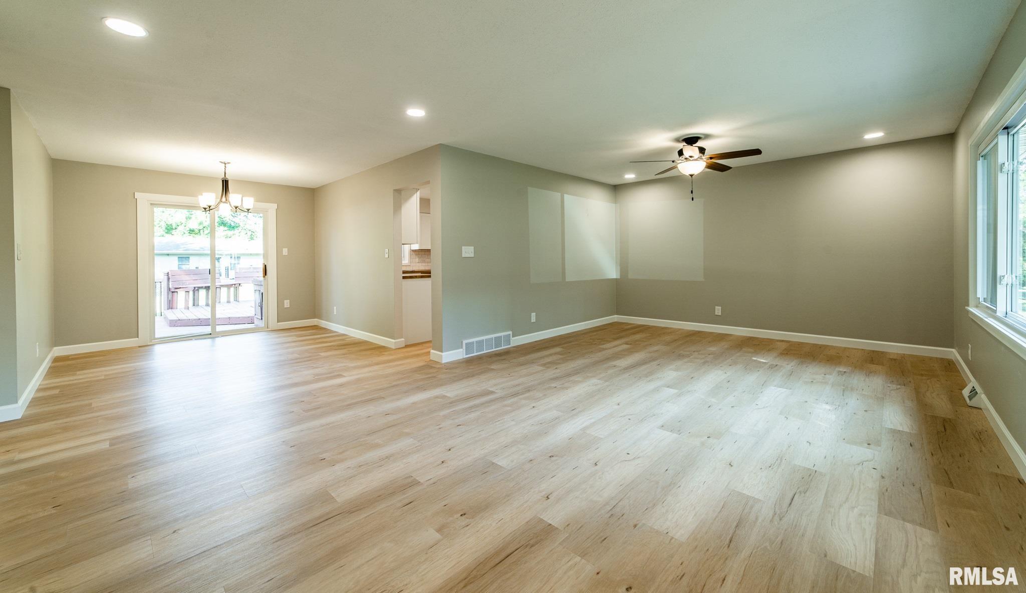 911 Parmon Road Bloomington, IL 61701 - Photo 2 of 22 Gallery Image 2
