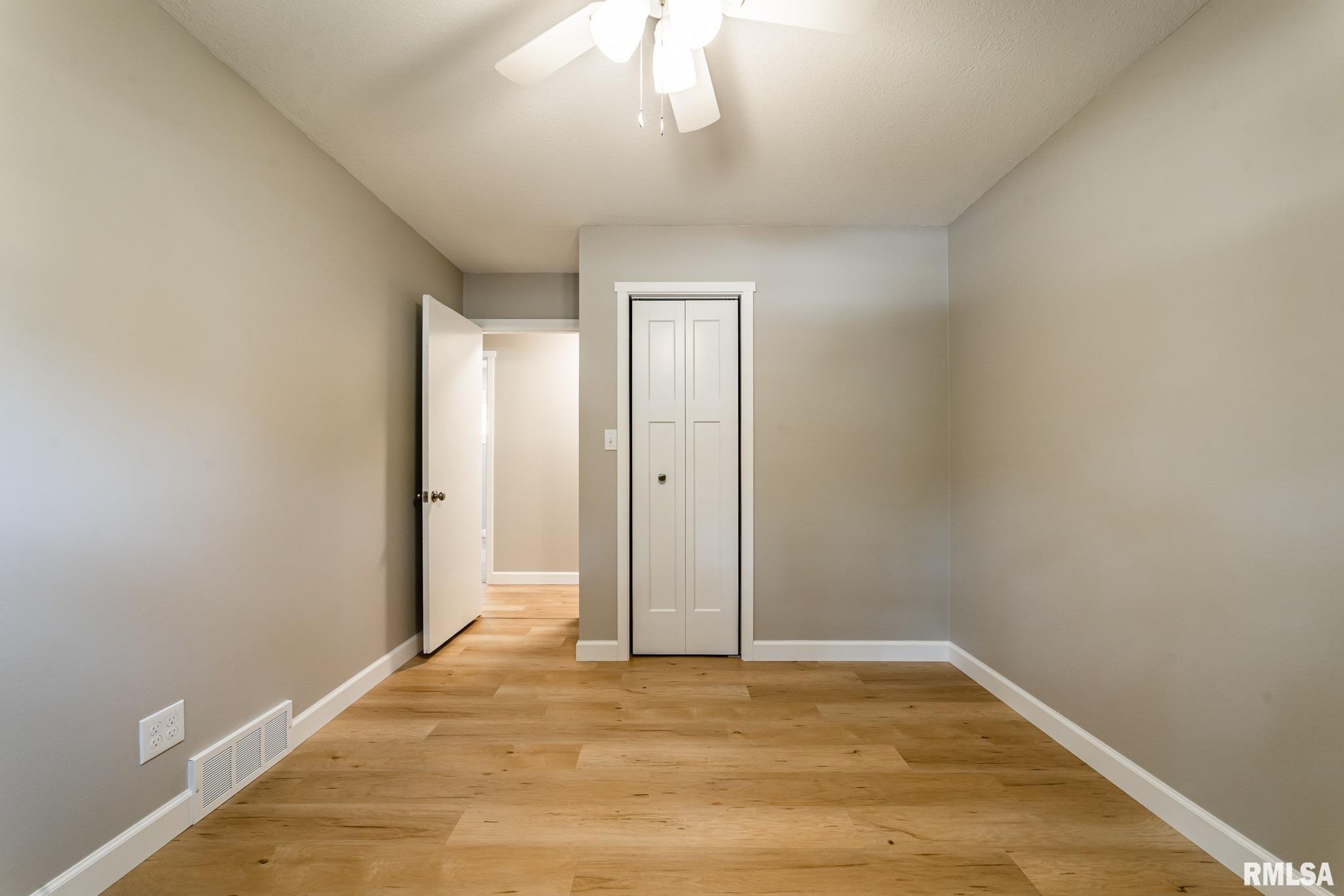 911 Parmon Road Bloomington, IL 61701 - Photo 12 of 22 Gallery Image 12