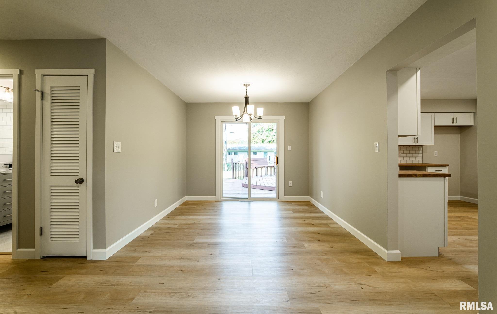 911 Parmon Road Bloomington, IL 61701 - Photo 5 of 22 Gallery Image 5