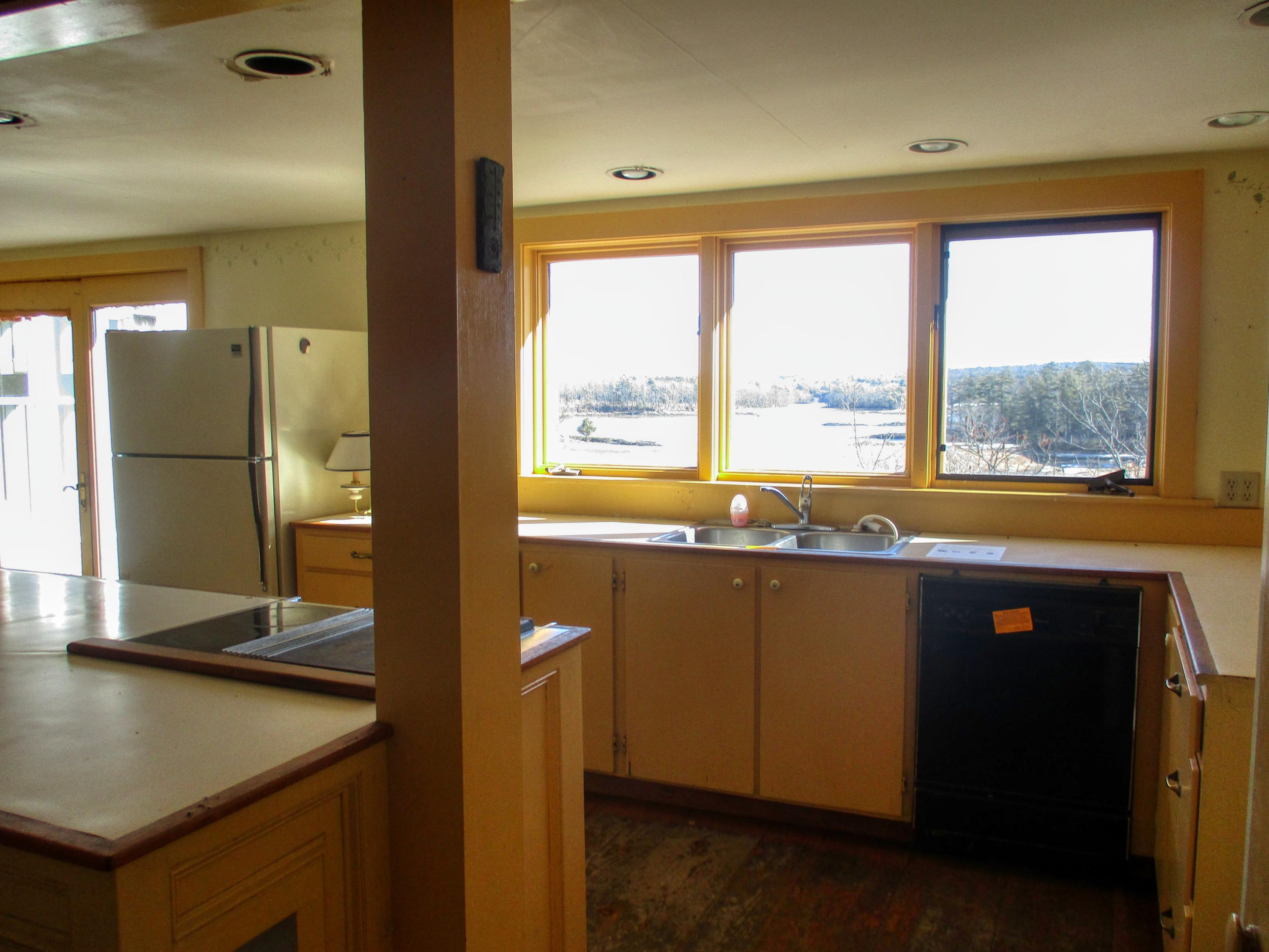 90 Dover Road Boothbay, ME 04537 - Photo 4 of 17 IMG_0298_4