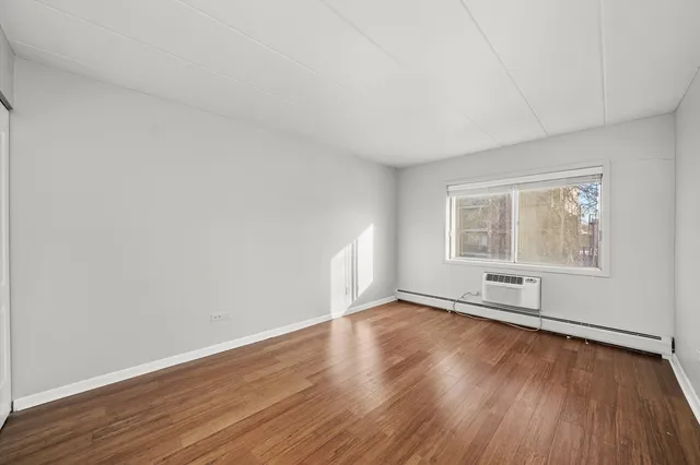 $245,000 | 4240 North Keystone Avenue, Unit 2D, Chicago, IL 60641