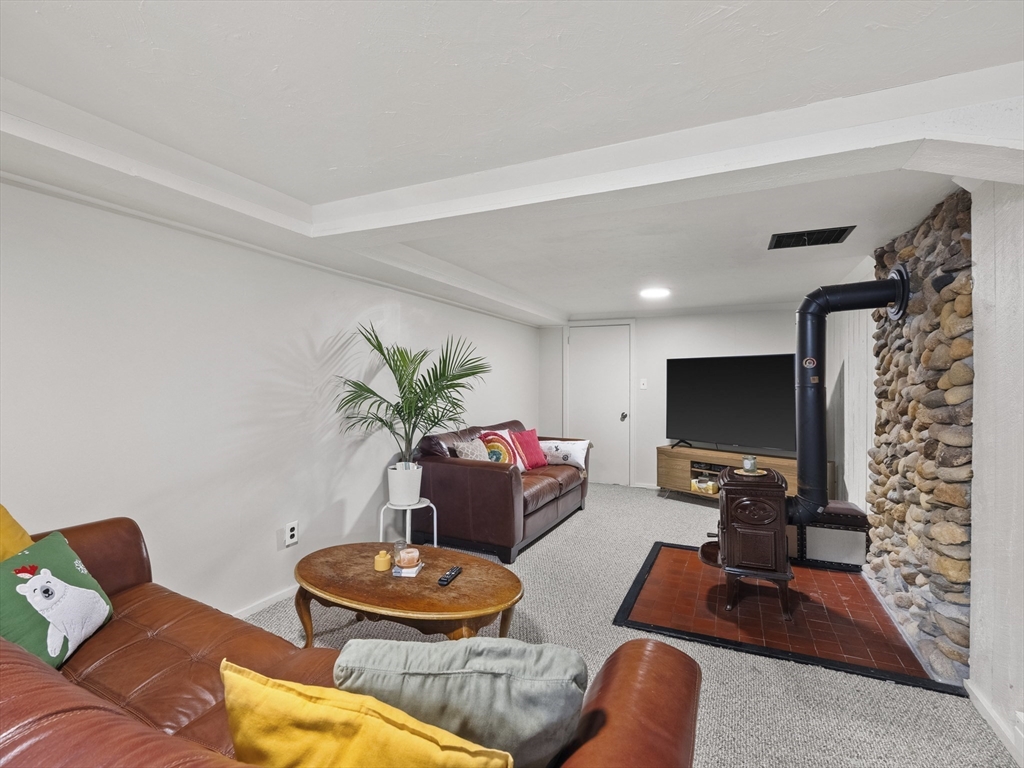 14 Riverside Drive North Reading, MA 01864 - Photo 21 of 40 Gallery Image 21