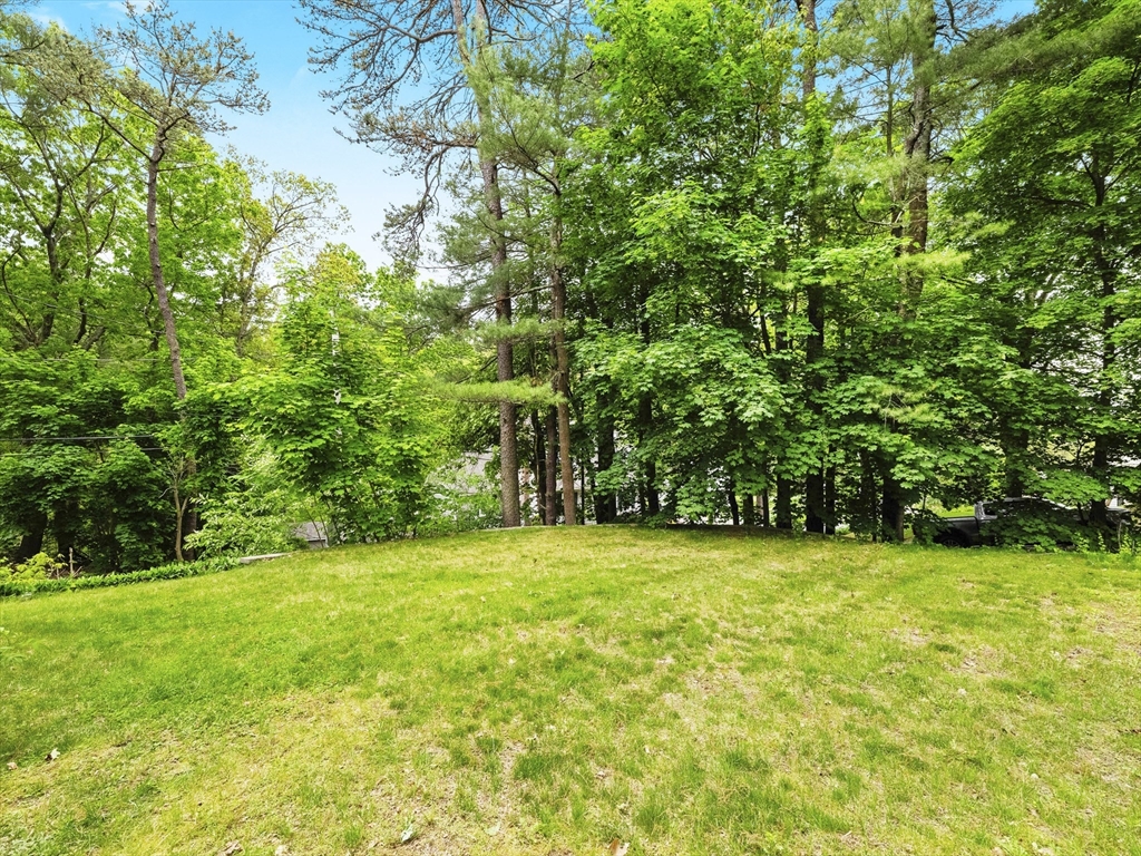 14 Riverside Drive North Reading, MA 01864 - Photo 34 of 40 Gallery Image 34