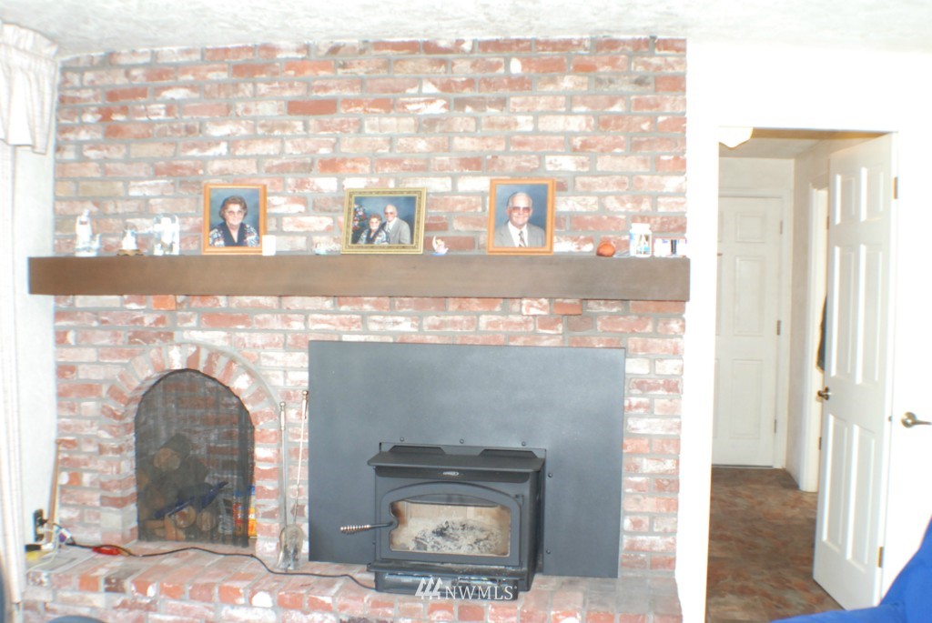 979 Southwest J H Road Port Orchard, WA 98367 - Photo 14 of 25 Gallery Image 14