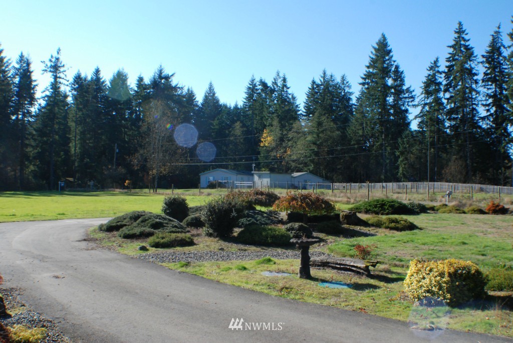 979 Southwest J H Road Port Orchard, WA 98367 - Photo 25 of 25 Gallery Image 25