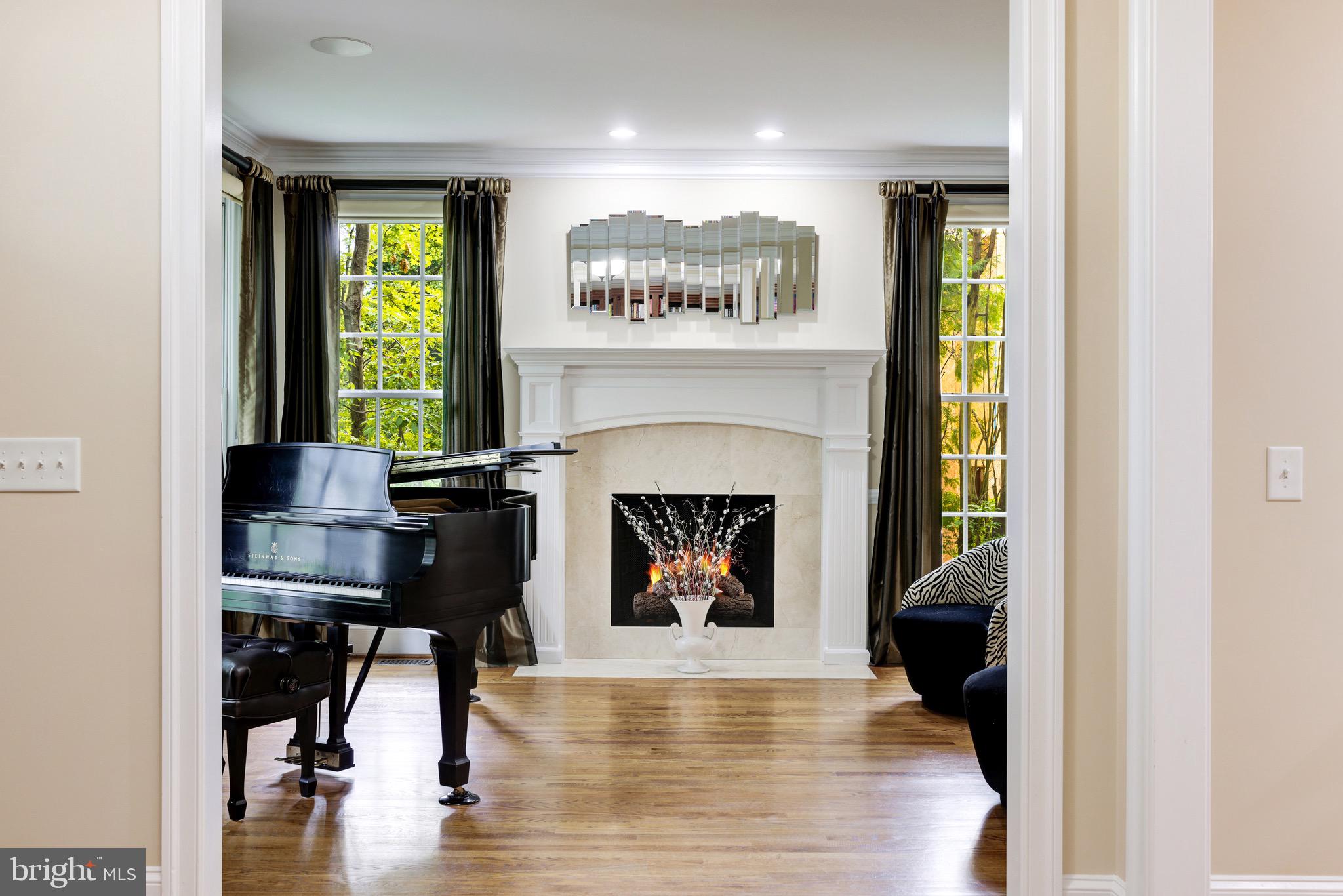 7019 Capitol View Drive McLean, VA 22101 - Photo 11 of 80