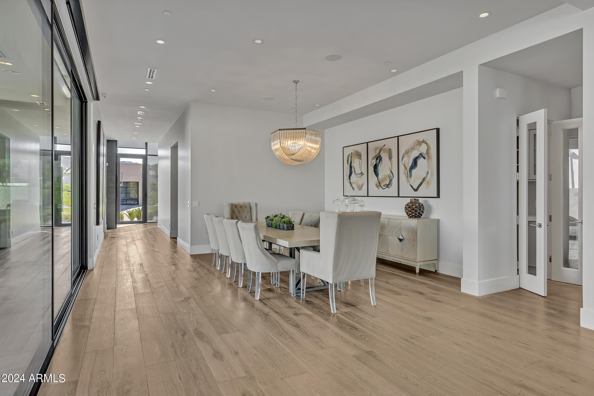 6950 East Cactus Wren Road Paradise Valley, AZ 85253 - Photo 11 of 70 6950 E Cactus Wren Rd-10