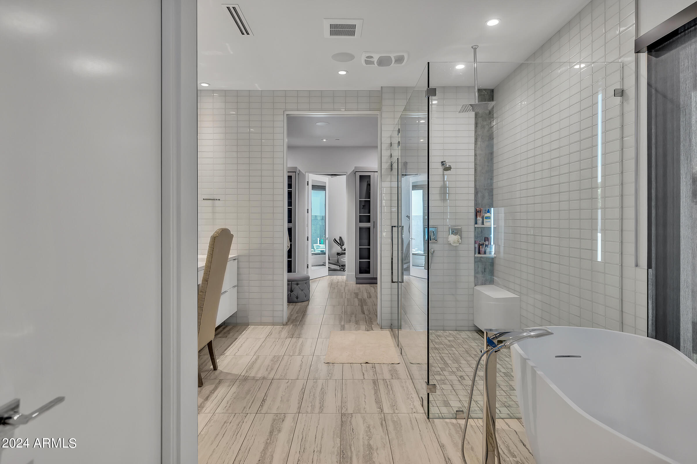 6950 East Cactus Wren Road Paradise Valley, AZ 85253 - Photo 27 of 70 6950 E Cactus Wren Rd-25