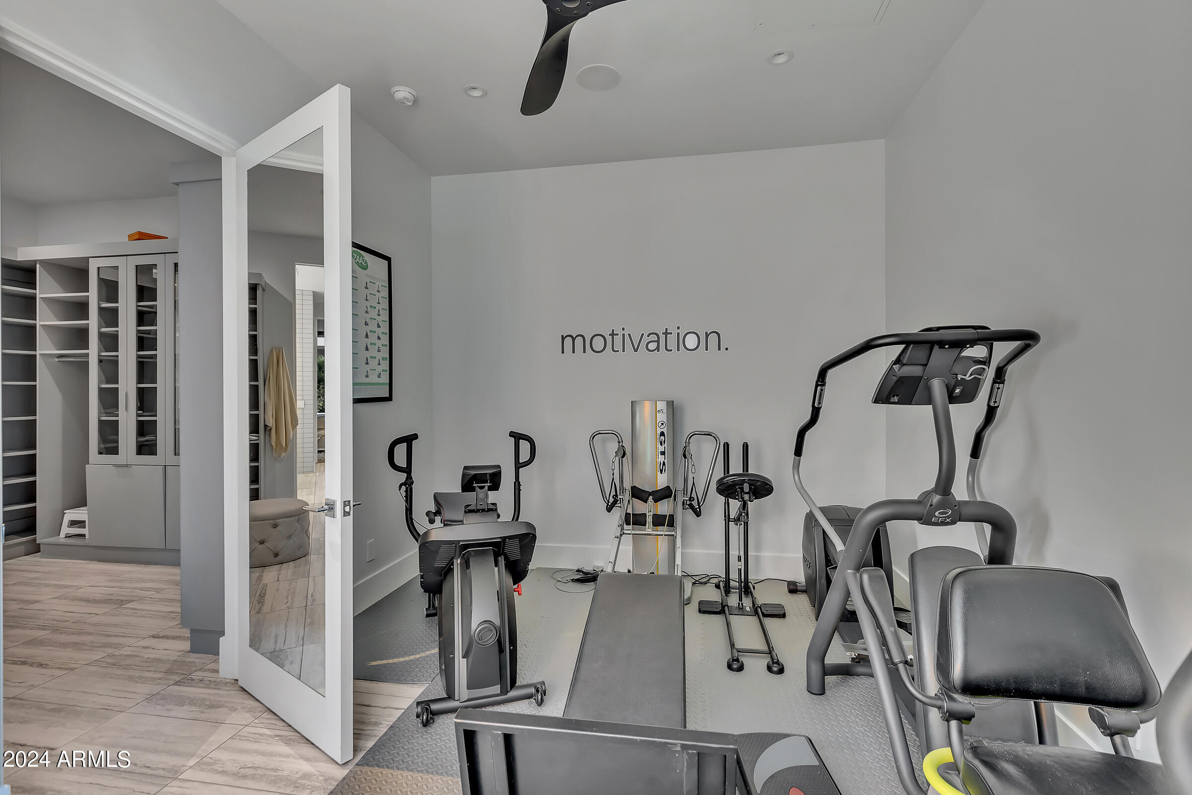 6950 East Cactus Wren Road Paradise Valley, AZ 85253 - Photo 34 of 70 6950 E Cactus Wren Rd-32