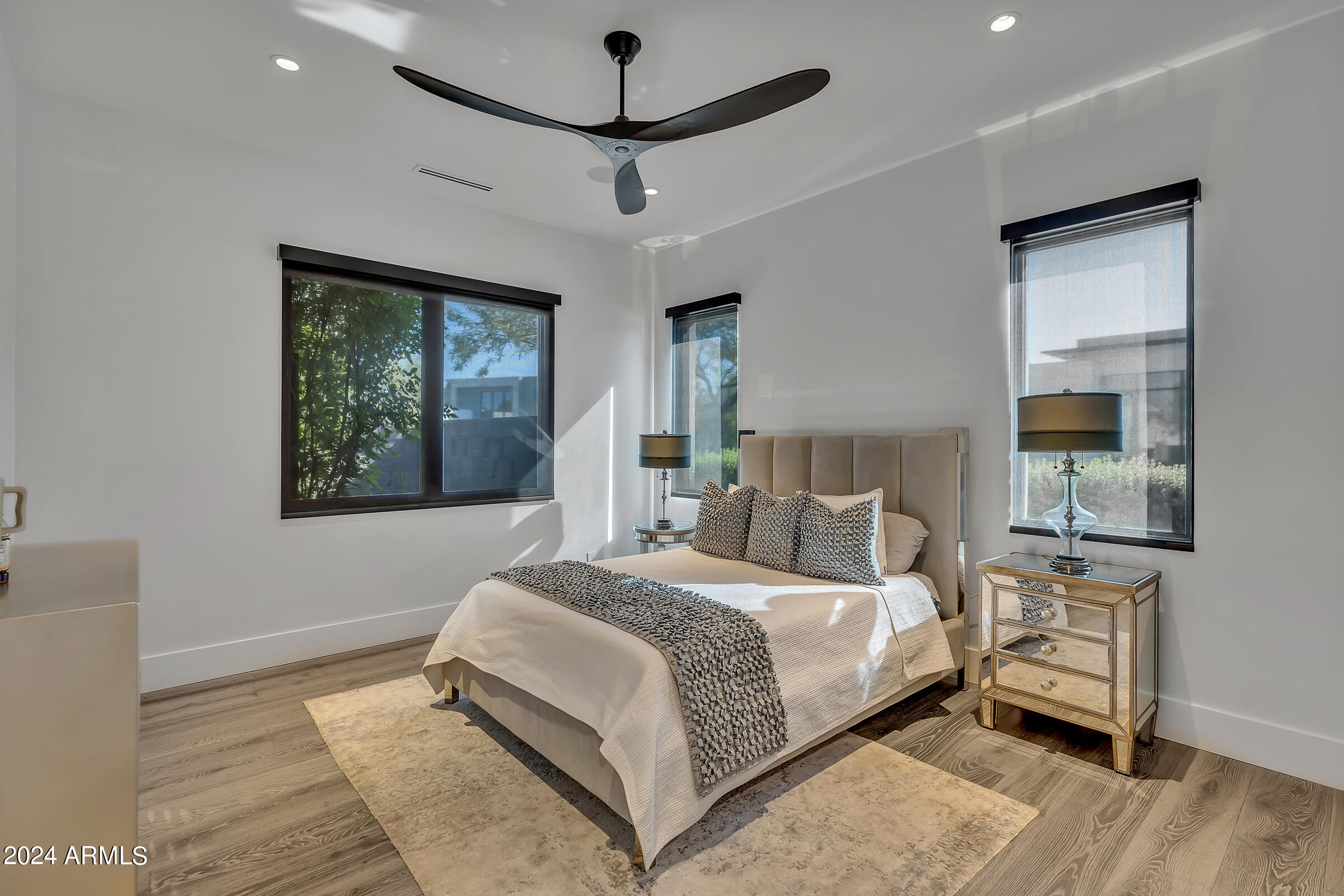 6950 East Cactus Wren Road Paradise Valley, AZ 85253 - Photo 36 of 70 6950 E Cactus Wren Rd-34