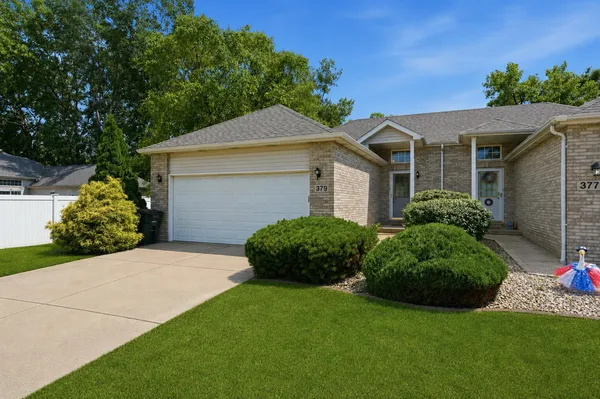 $279,900 | 379 Fox Trail Court, Hobart, IN 46342