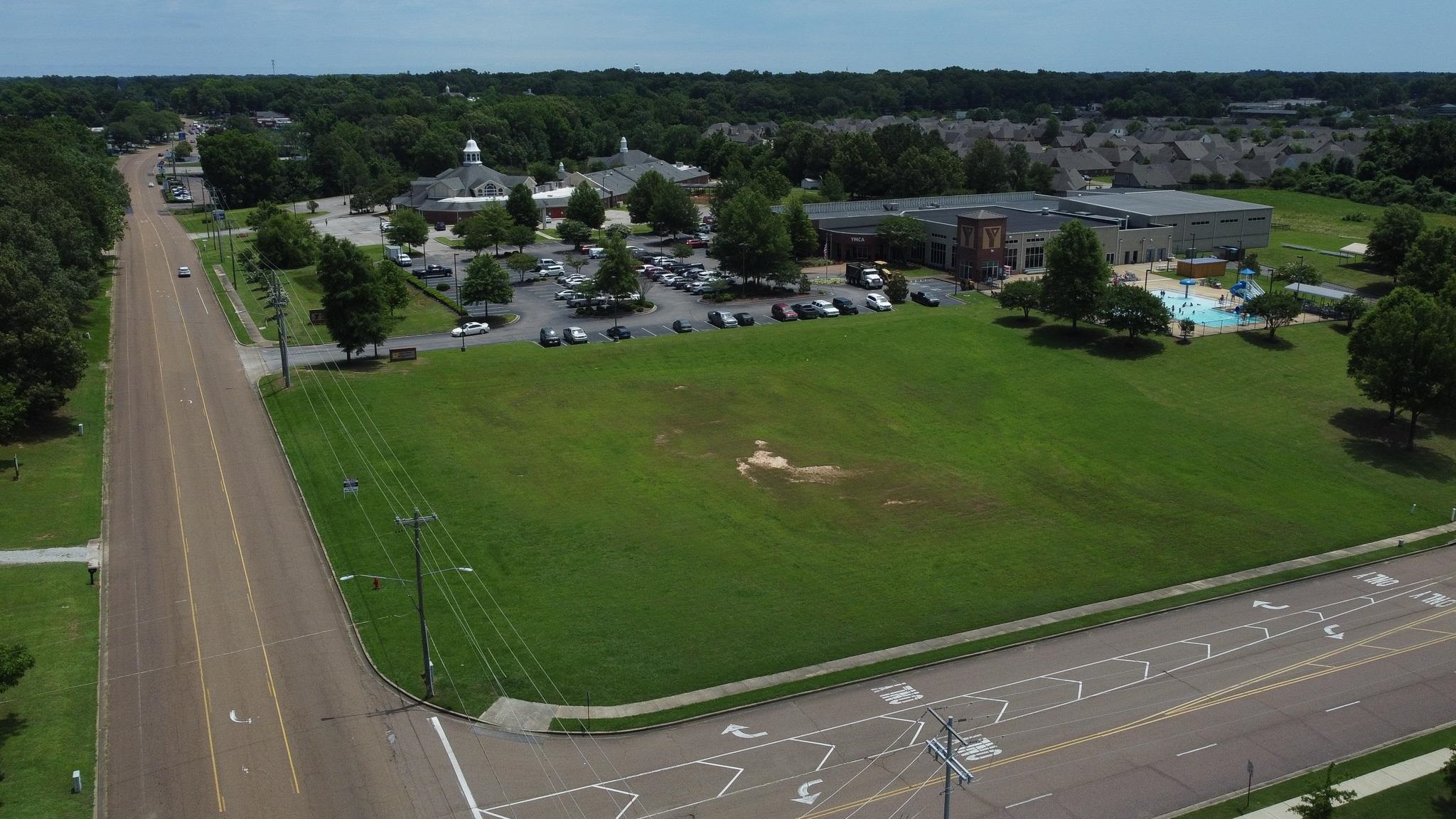 Lot 3 Old Goodman Road Olive Branch, MS 38654 - Photo 3 of 11 a view of a golf course with a garden