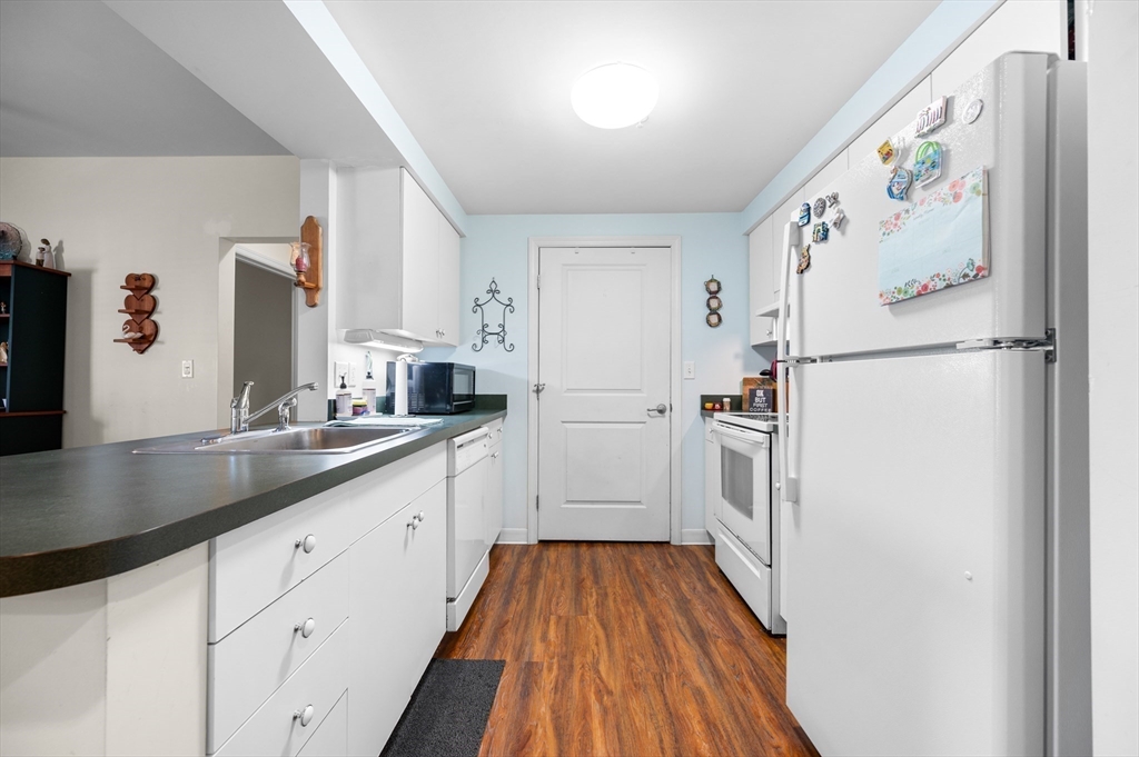 248 Main Street, Unit 207 Hudson, MA 01749 - Photo 4 of 31