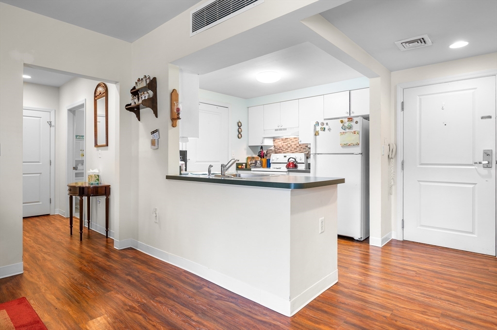 248 Main Street, Unit 207 Hudson, MA 01749 - Photo 7 of 31