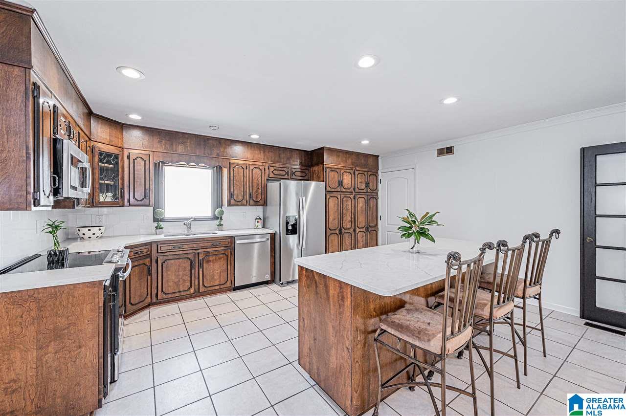 1834 Canyon Road Birmingham, AL 35216 - Photo 12 of 39