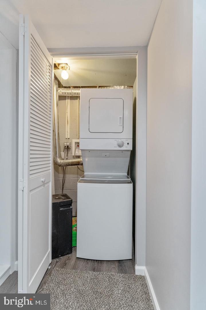 1067 Elm Road Halethorpe, MD 21227 - Photo 23 of 32 a utility room with a washer and dryer