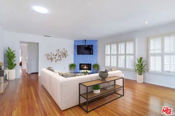 $7,000 | 8404 Holy Cross Place, Los Angeles, CA 90045