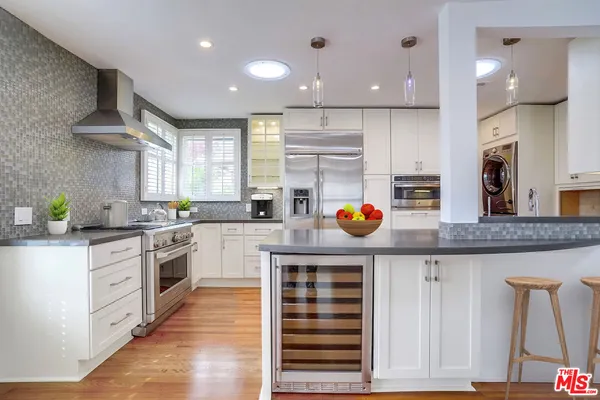 $7,000 | 8404 Holy Cross Place, Los Angeles, CA 90045