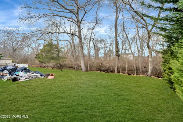 $4,700 | 429 Lake Avenue, Oakhurst, NJ 07755