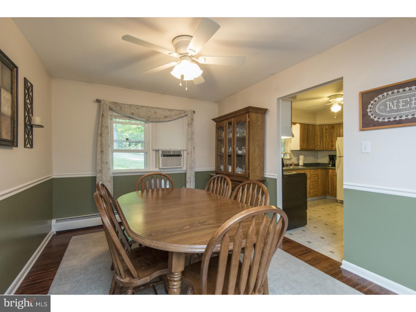 1675 Upper Ridge Road Pennsburg, PA 18073 - Photo 7 of 19 Dining Room
