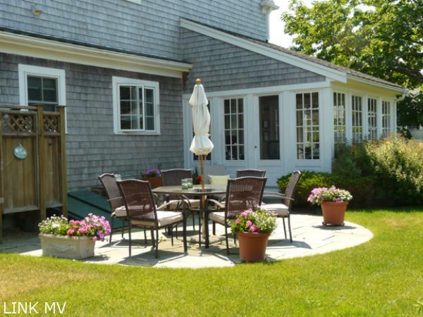 25 Mill Street Edgartown, MA 02539 - Photo 17 of 19 http://d1qzqeyxiitrap.cloudfront.net/photos/18422/600/7fb7dd12.jpg