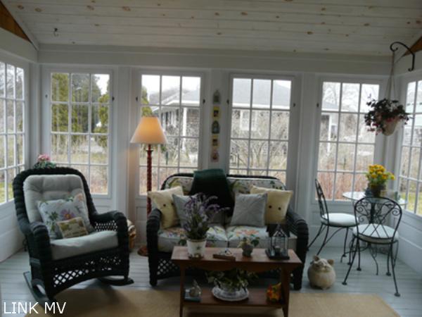 25 Mill Street Edgartown, MA 02539 - Photo 6 of 19 http://d1qzqeyxiitrap.cloudfront.net/photos/18422/600/fec00add.jpg