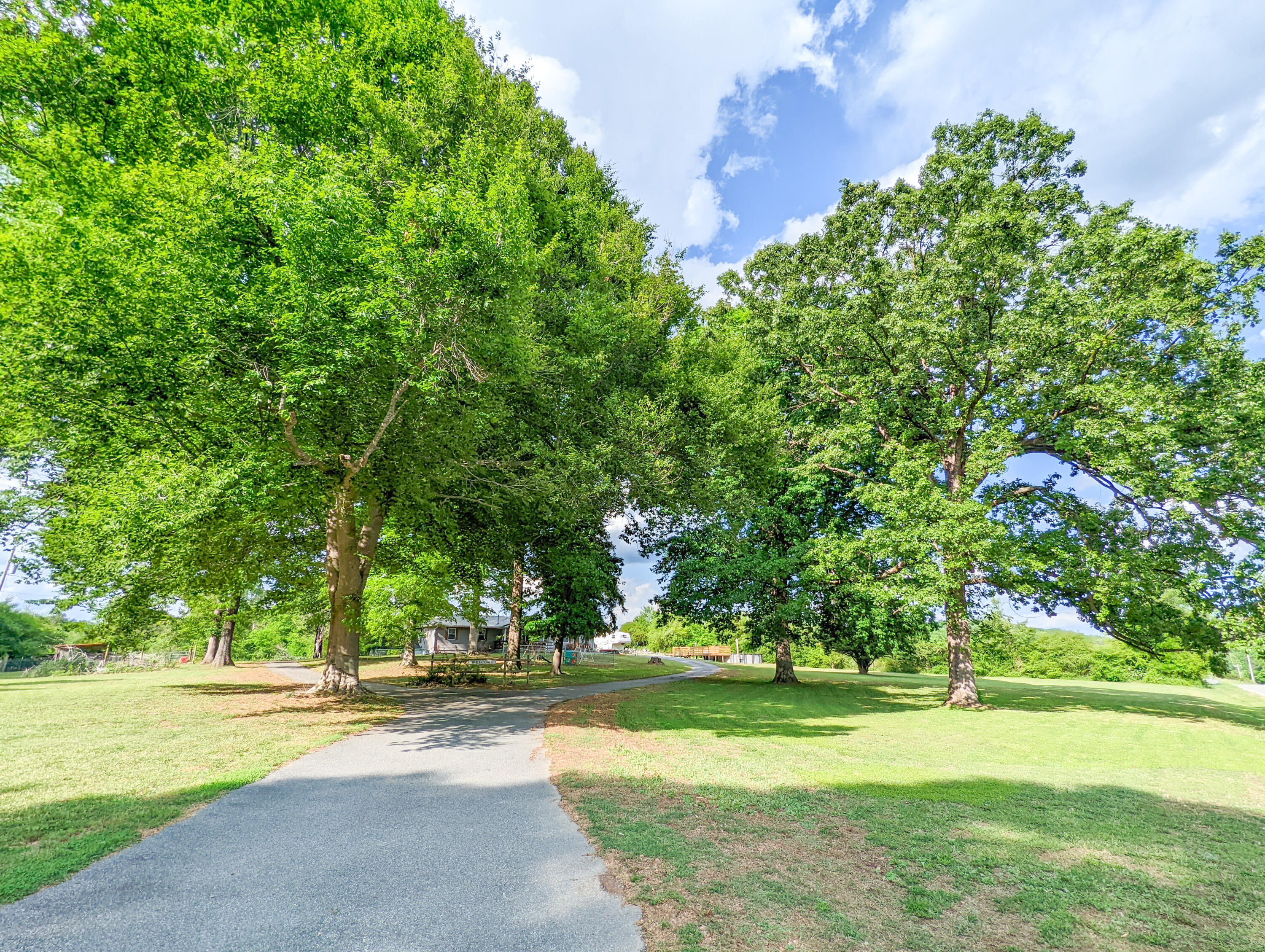 1092 Martindale Road LaFayette, GA 30728 - Photo 6 of 44 PXL_20220501_214030520