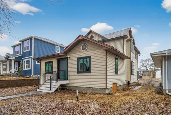 $2,995 | 4437 1st Avenue South, Minneapolis, MN 55419