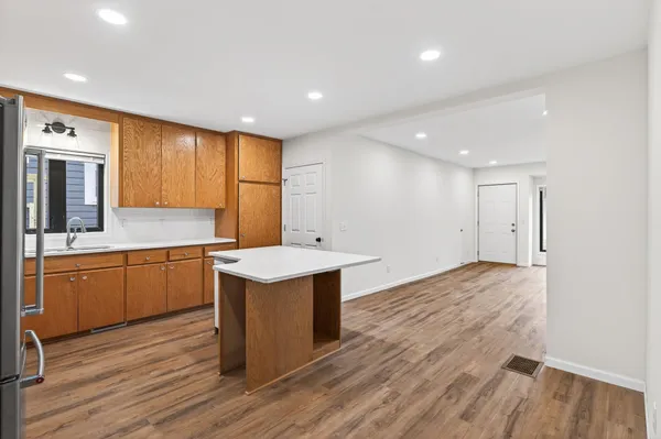 $2,995 | 4437 1st Avenue South, Minneapolis, MN 55419