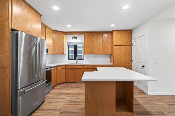 $2,995 | 4437 1st Avenue South, Minneapolis, MN 55419