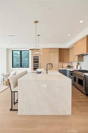 $6,500,000 | 212 Manhattan Avenue, Manhattan Beach, CA 90266