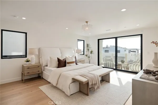 $6,500,000 | 212 Manhattan Avenue, Manhattan Beach, CA 90266